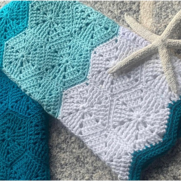 Handcrafted Beach Baby Blanket - Picture 4 of 6